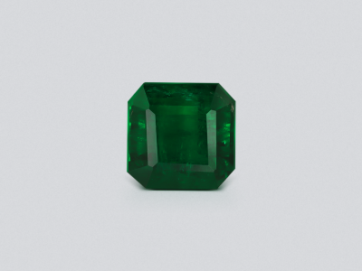 Emerald Vivid Green octagon cut 2.02 carats, Pakistan photo