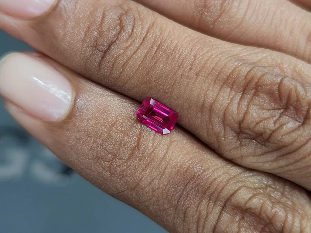 Ruby Pigeon Blood octagon cut 0.61 carats, Burma Image №2