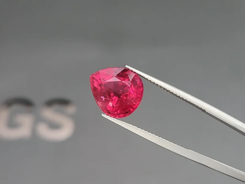 Tourmaline rubellite pear cut 7.31 carats, África Image №3