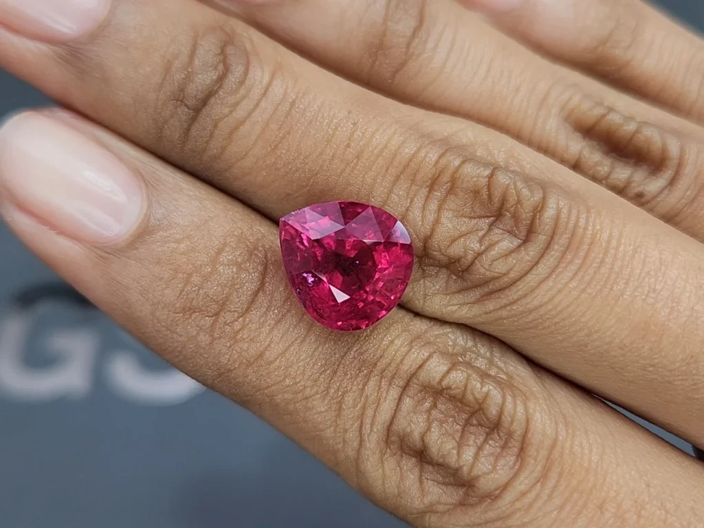 Tourmaline rubellite pear cut 7.31 carats, África Image №2
