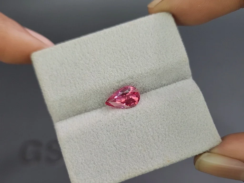 Spinel Mahenge Vivid Pink pear cut 1.53 carats, Tanzania   Image №4