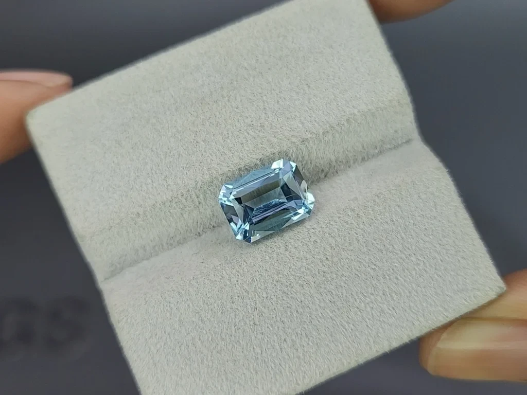 Aquamarine octagon cut  2.45 carats, Madagascar  Image №4
