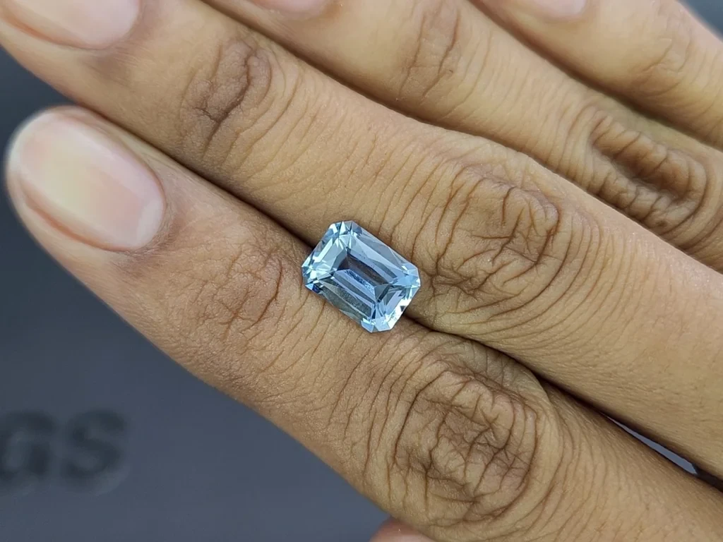 Aquamarine octagon cut  2.45 carats, Madagascar  Image №2