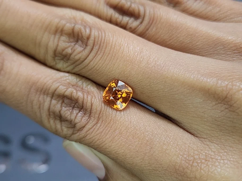 Garnet spessartine cushion cut 2.35 carats, Tanzania Image №2