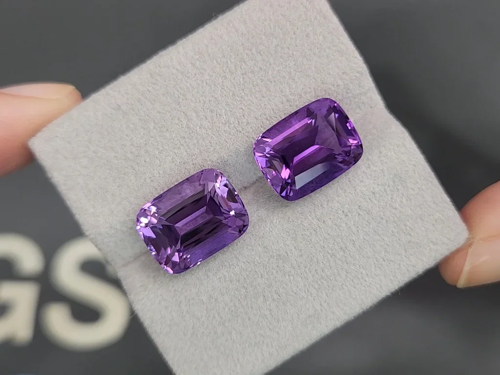Cushion cut amethyst set 19.20 carats  Image №5