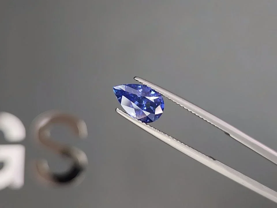 Intense blue sapphire in pear cut 2.24 carats, Sri Lanka Image №3