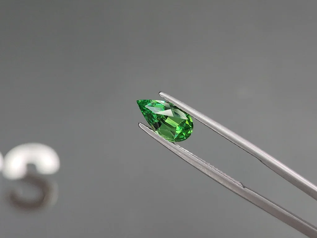 Neon Green tsavorite garnet in pear cut 1.53 carats, Tanzania Image №3