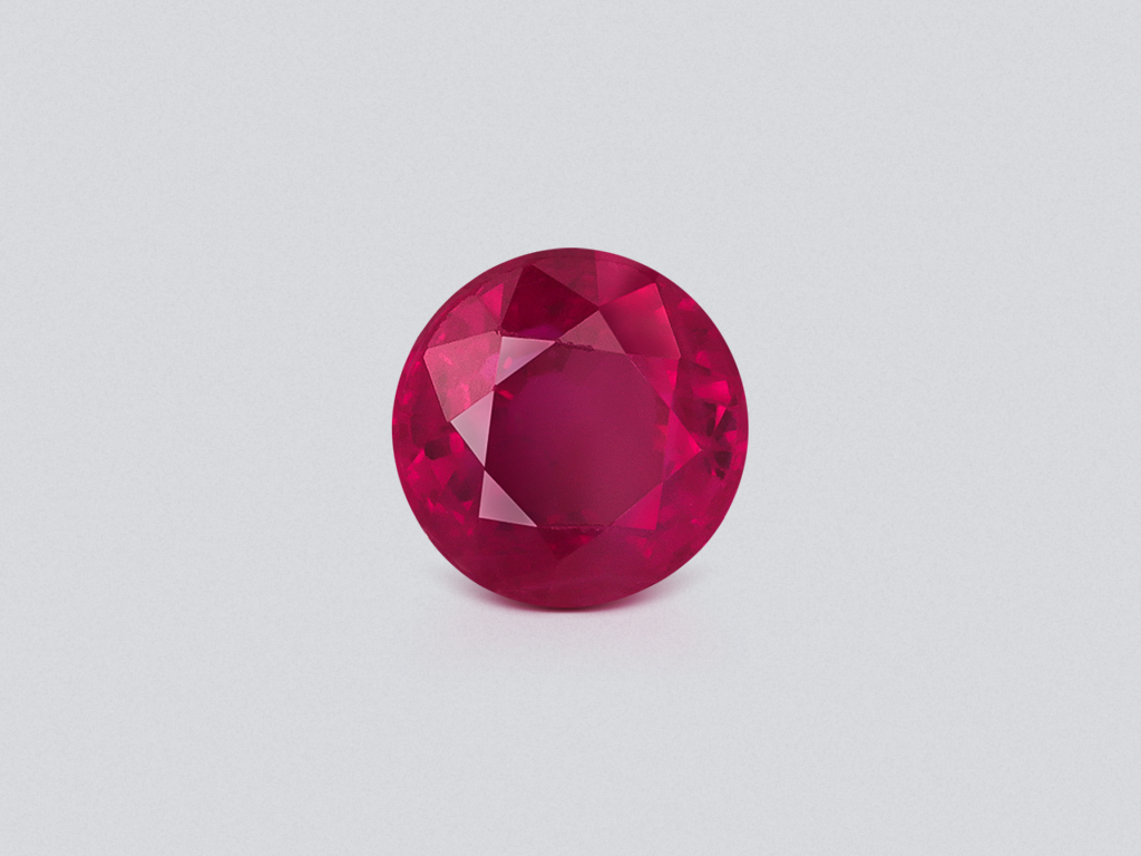 Ruby Pigeon Blood round cuts 0.96 carats, Burma Image №1