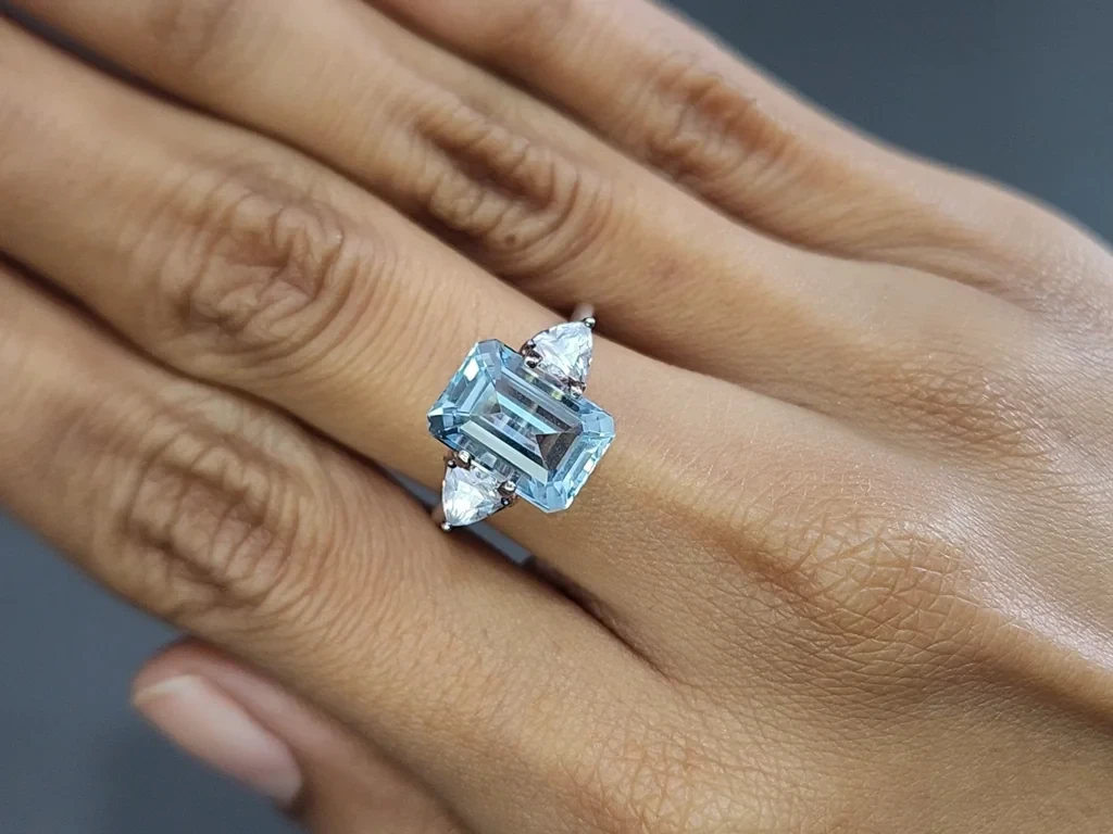 Aquamarine octagon cut  4.11 carats, Madagascar  Image №5