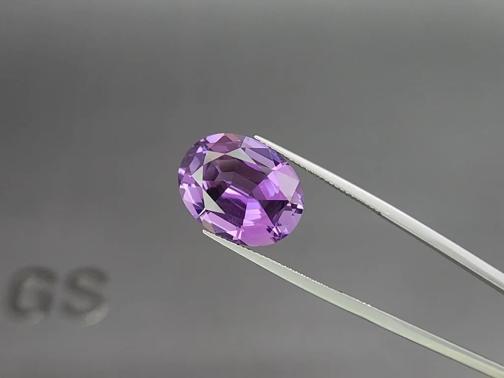 Amethyst high precisioncut oval cut 12.99 carats, Brazil Image №3