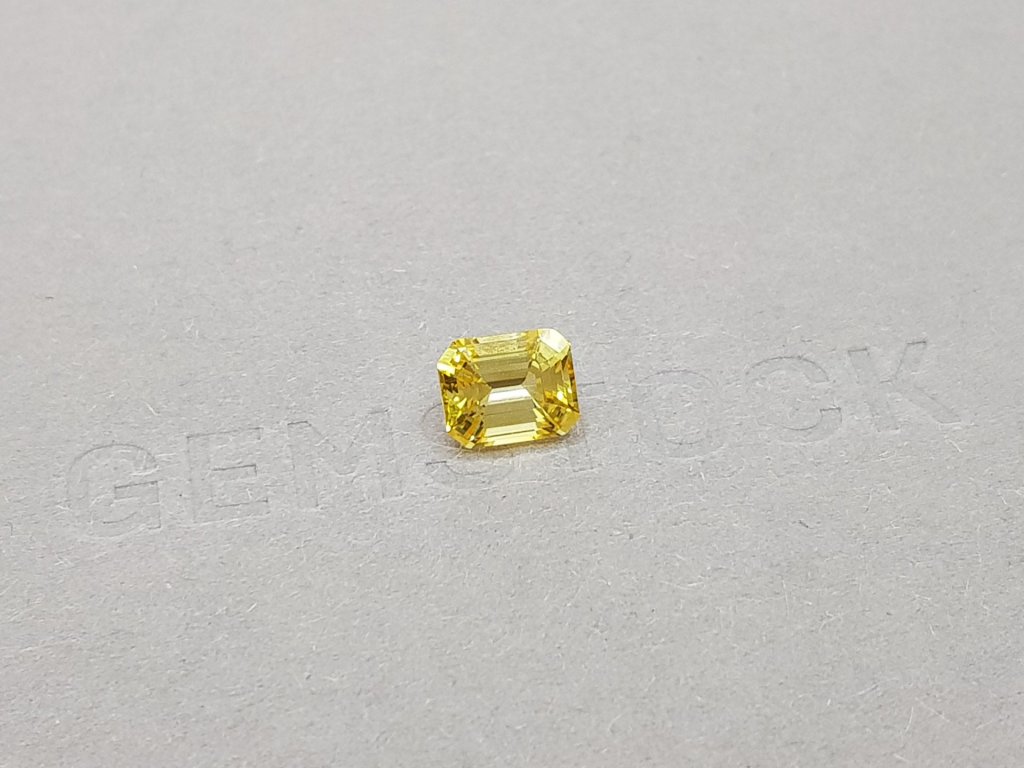 Octagon yellow sapphire 2.01 ct, Sri Lanka Image №2