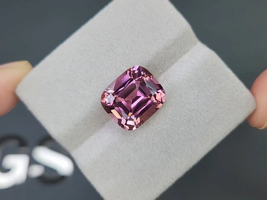 Cushion-cut pink tourmaline 8.37 carats, Africa Image №4
