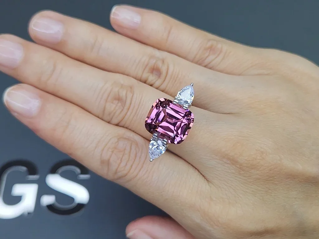 Cushion-cut pink tourmaline 8.37 carats, Africa Image №5