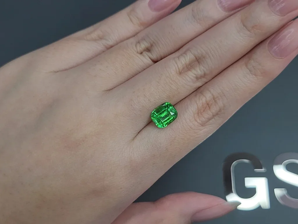 Intense Green tsavorite garnet in cushion cut 2.83 carats, Tanzania Image №2