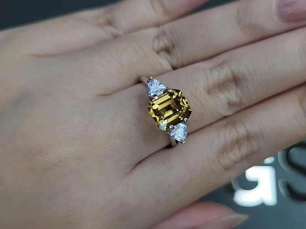 Yellow-brown zircon in radiant cut 4.04 carats, Sri Lanka Image №5