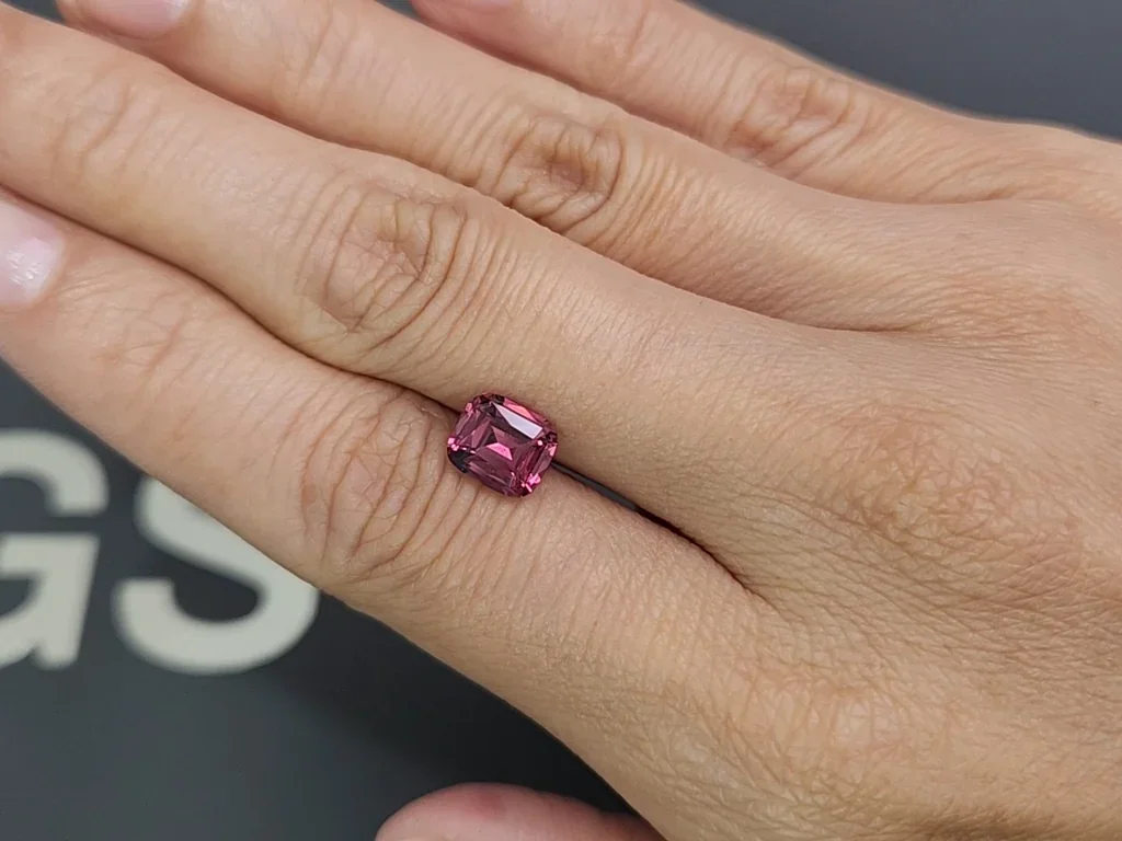 Rhodolite garnet cushion cut 2.28 carats, Tanzania Image №2