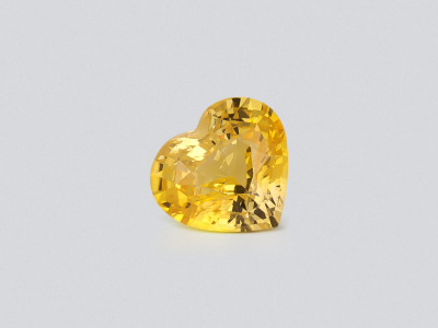 Unheated sapphire yellow heart shape 1.52 carats, Sri Lanka photo