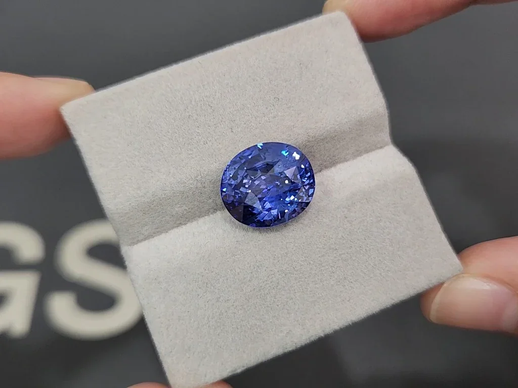 Blue sapphire oval cut 9.01 carats, Sri Lanka Image №4