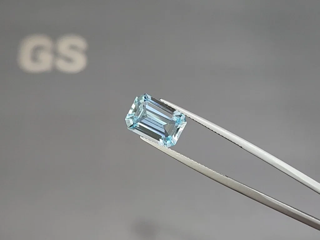 Aquamarine octagon cut  4.08 carats, Madagascar  Image №3