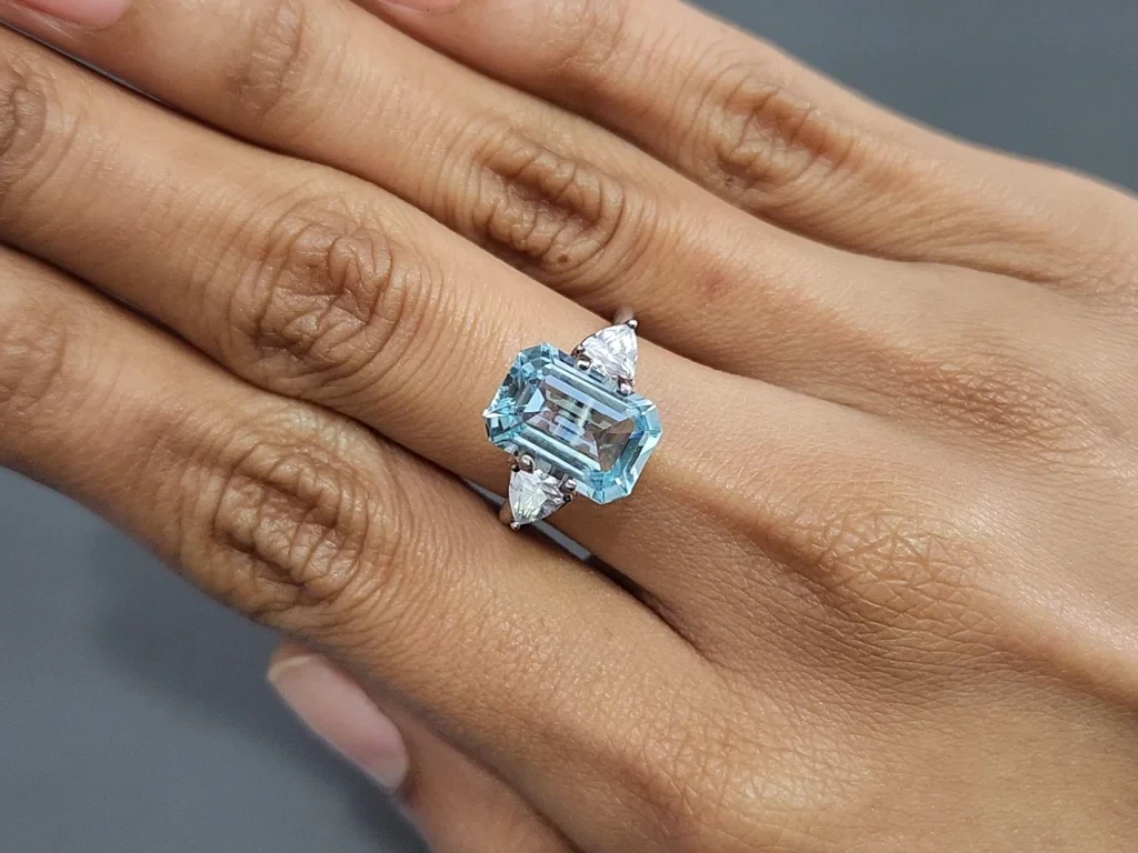 Aquamarine octagon cut  4.08 carats, Madagascar  Image №5