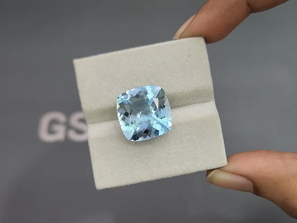 Large aquamarine cushion cut 13.26 carats, Africa Image №5