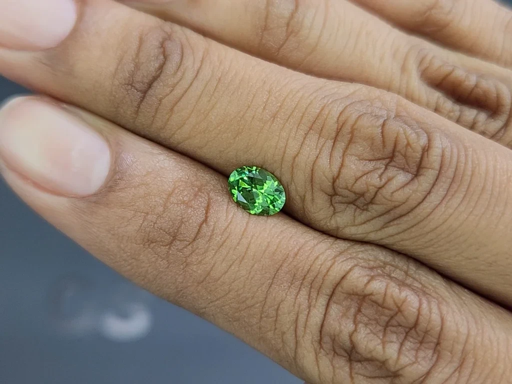 Tsavorite garnet oval cut 0.82 carats, Madagascar Image №2