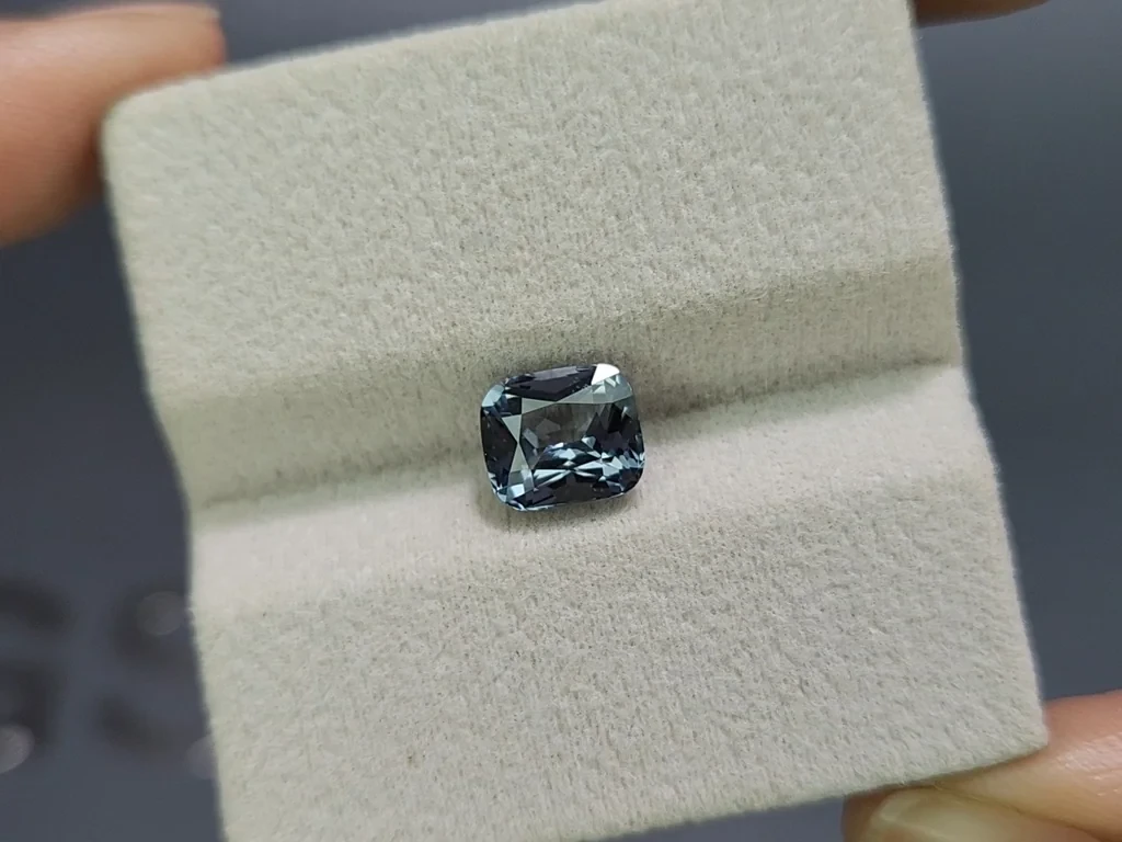 Gray blue spinel cushion cut 2.32 carats,Tanzania  Image №4