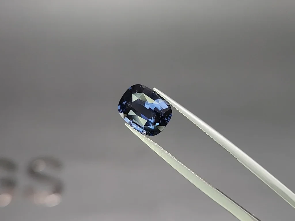 Spinel gray blue cushion cut 3.52 carats, Tanzania Image №3