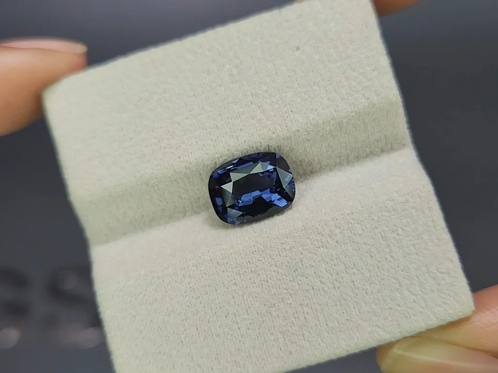 Spinel gray blue cushion cut 3.52 carats, Tanzania Image №4