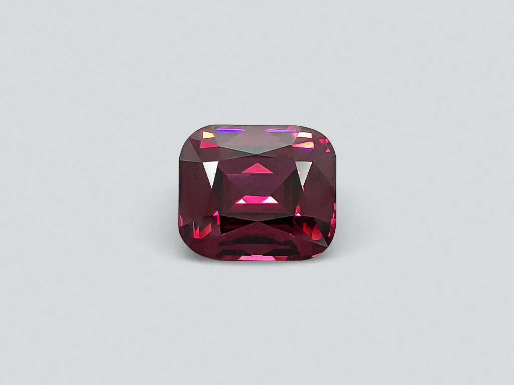 Cushion cut rhodolite garnet 6.87 ct Image №1