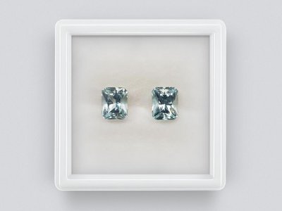 Pair of radiant cut aquamarines from Africa 2.32 carats photo