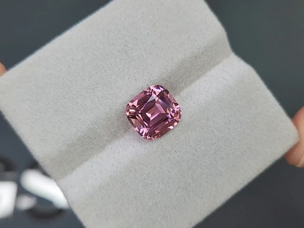 Cushion-cut pink tourmaline 3.10 carats, Africa Image №4