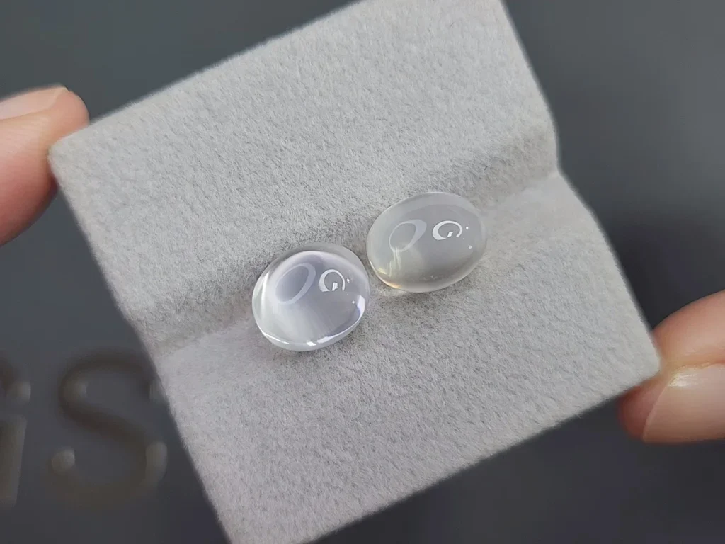 Pair of oval cut moonstones 10.43 carats, Burma  Image №3