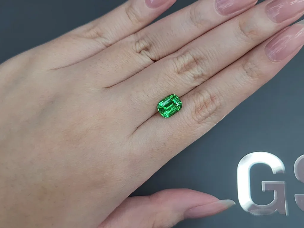 Neon Green tsavorite garnet in cushion cut 2.39 carats, Tanzania Image №2