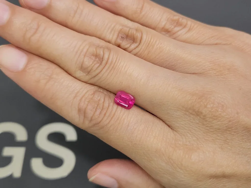 Spinel Mahenge Vivid pink cushion cut 1.53 carats, Tanzania Image №2