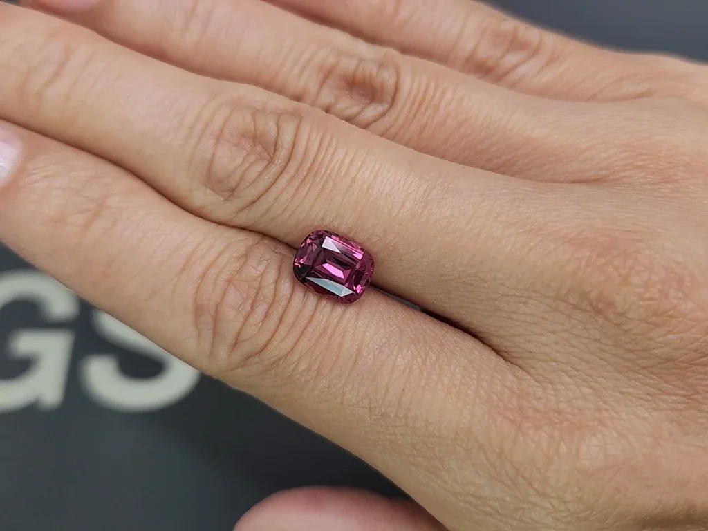 Rhodolite garnet cushion cut 2.43 carats, Tanzania Image №2