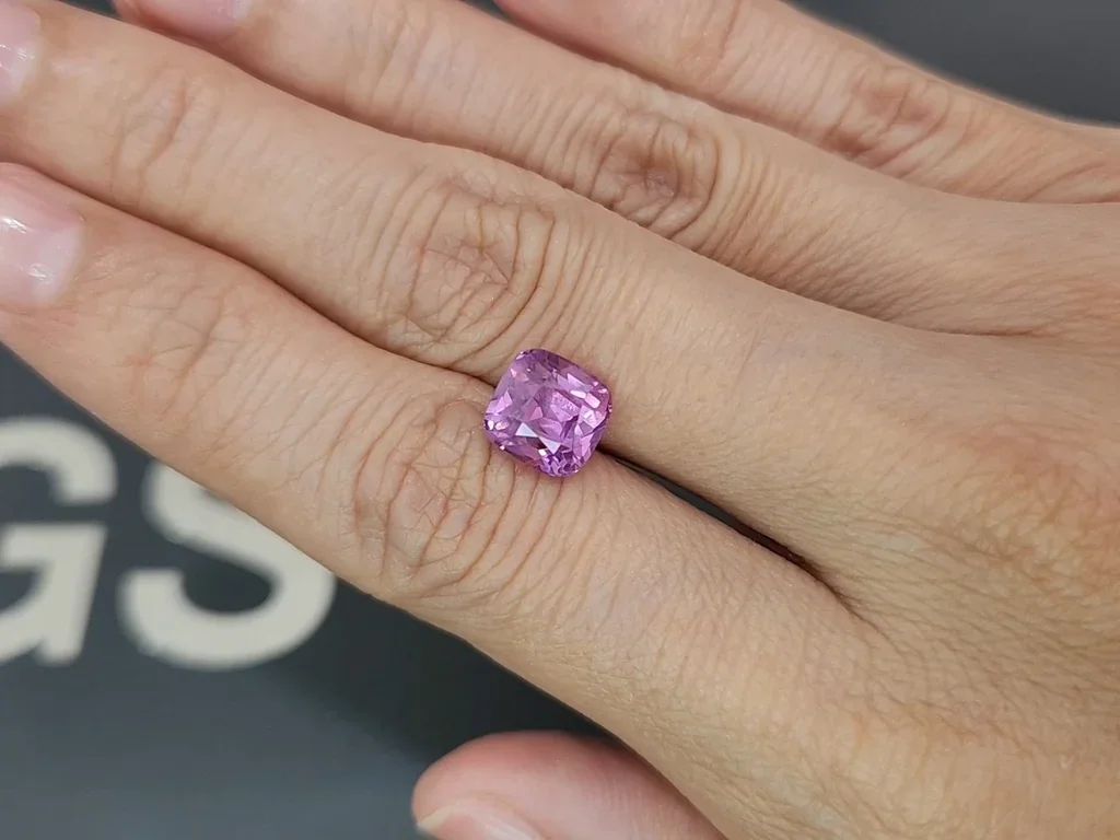 Unheated pink sapphire rutile silk effect cushion cut 4.52 carats, Sri Lanka Image №2