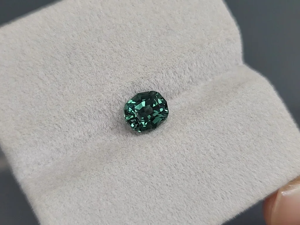 Green tourmaline cushion cut 1.24 carats, Africa Image №4
