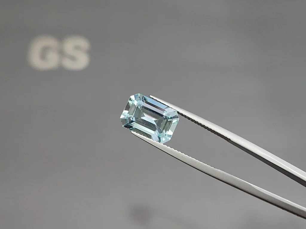 Aquamarine octagon cut 3.96 carats, Madagascar Image №3
