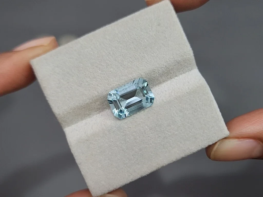 Aquamarine octagon cut 3.96 carats, Madagascar Image №4