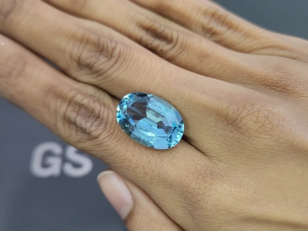 Large aquamarine oval cut 13.50 carats, Africa Image №2