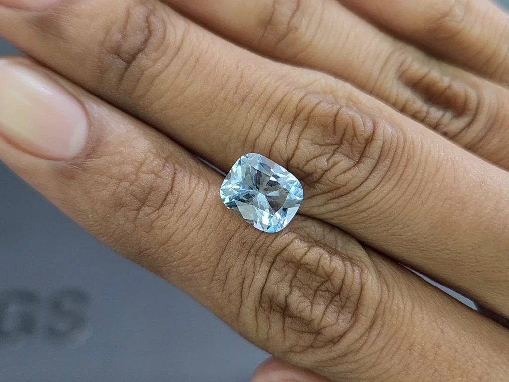 Aquamarine  cushion cut 2.43 carats, Madagascar  Image №2