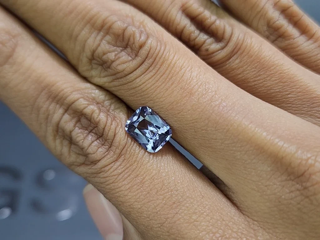Violet spinel cushion cut 2.14 carats, Tanzania Image №2