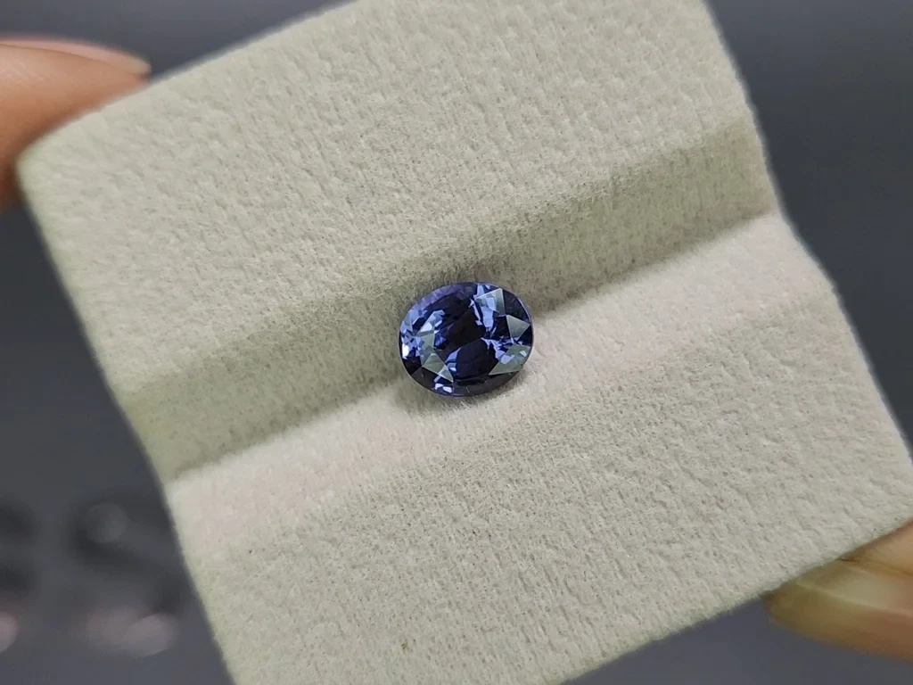 Cobalt spinel oval cut 2.09 carats, Sri Lanka Image №4