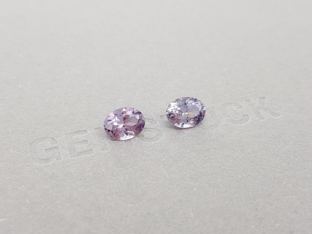 Delicate lavender pair of spinels 2.71 ct, Burma Image №3