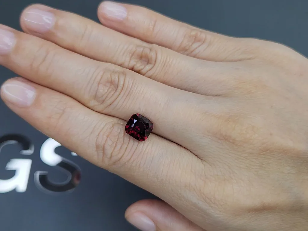 Cushion cut red zircon 3.75 carats, Tanzania Image №2