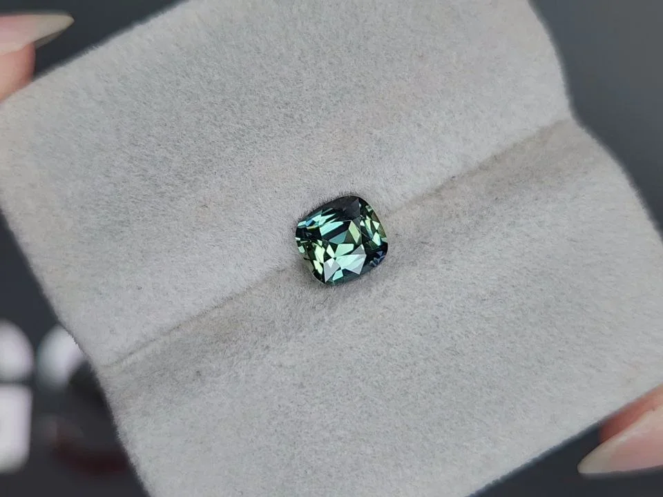 Unheated Teal sapphire in cushion cut 1.17 carats, Madagascar  Image №4