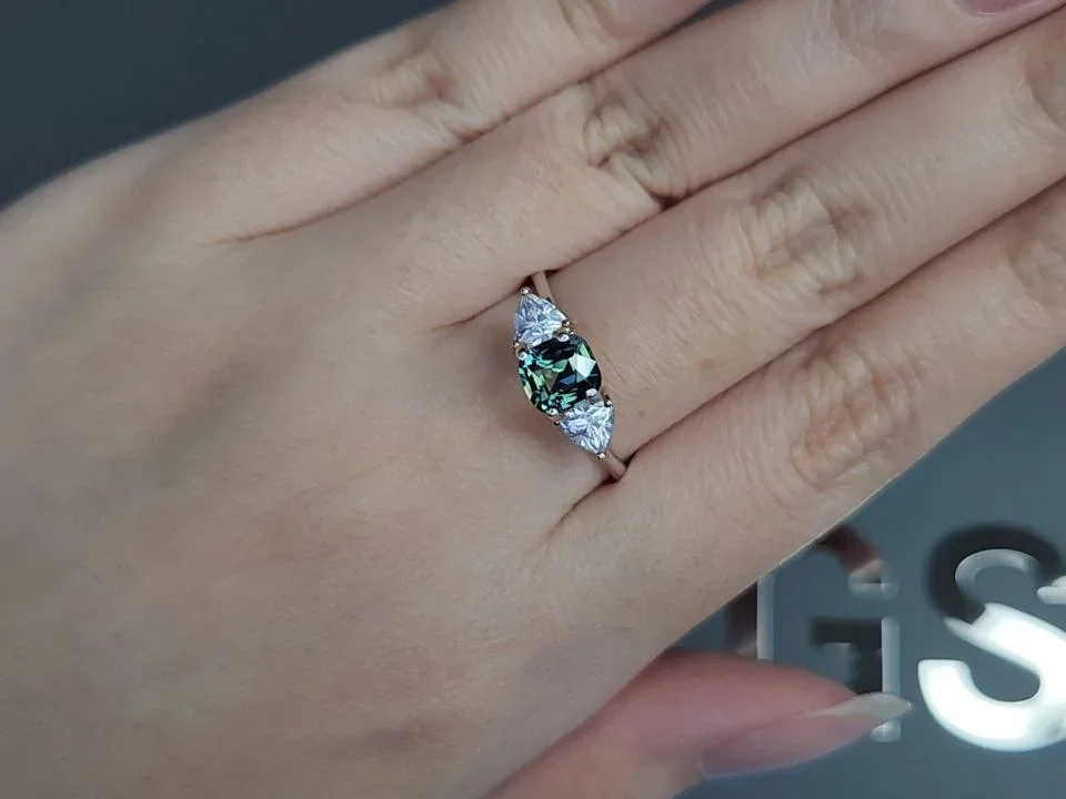 Unheated Teal sapphire in cushion cut 1.17 carats, Madagascar  Image №5