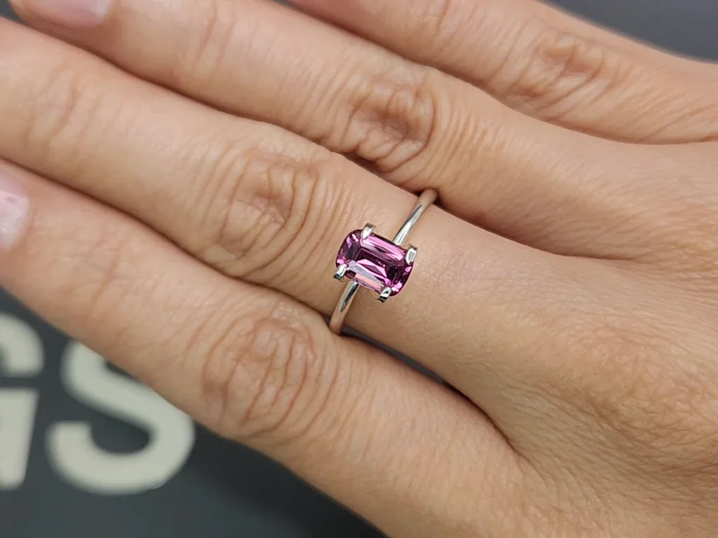 Rhodolite garnet cushion cut 1.20 carats, Tanzania Image №5