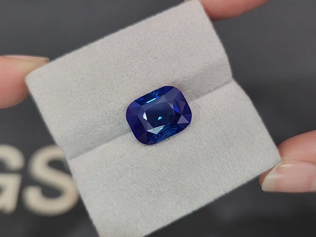 Unheated top quality Royal Blue sapphire in cushion cut 9.15 carats, Sri Lanka Image №4